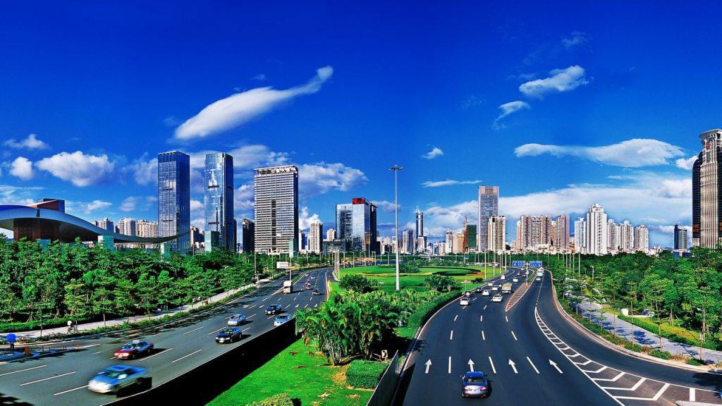 Thâm Quyến là một trung tâm tài chính và sản xuất lớn ở miền Nam Trung Quốc