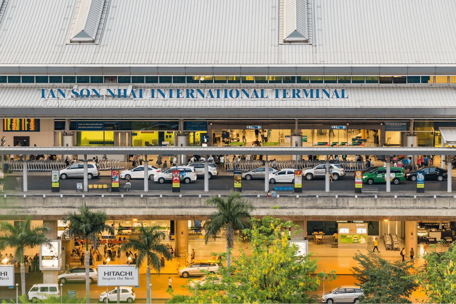 Sân bay Tân Sơn Nhất SGN (Hồ Chí Minh)