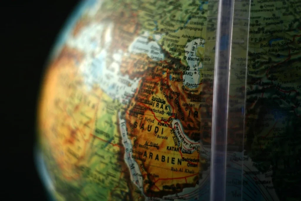 Middle East airspace closures ripple through MENA–Asia trade lanes as ceasefire breaks down
