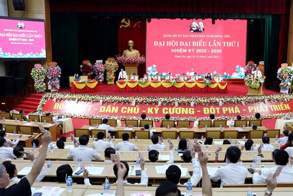 Đưa Đồng Nai sớm trở thành trung tâm kinh tế hàng không, công nghệ cao của khu vực