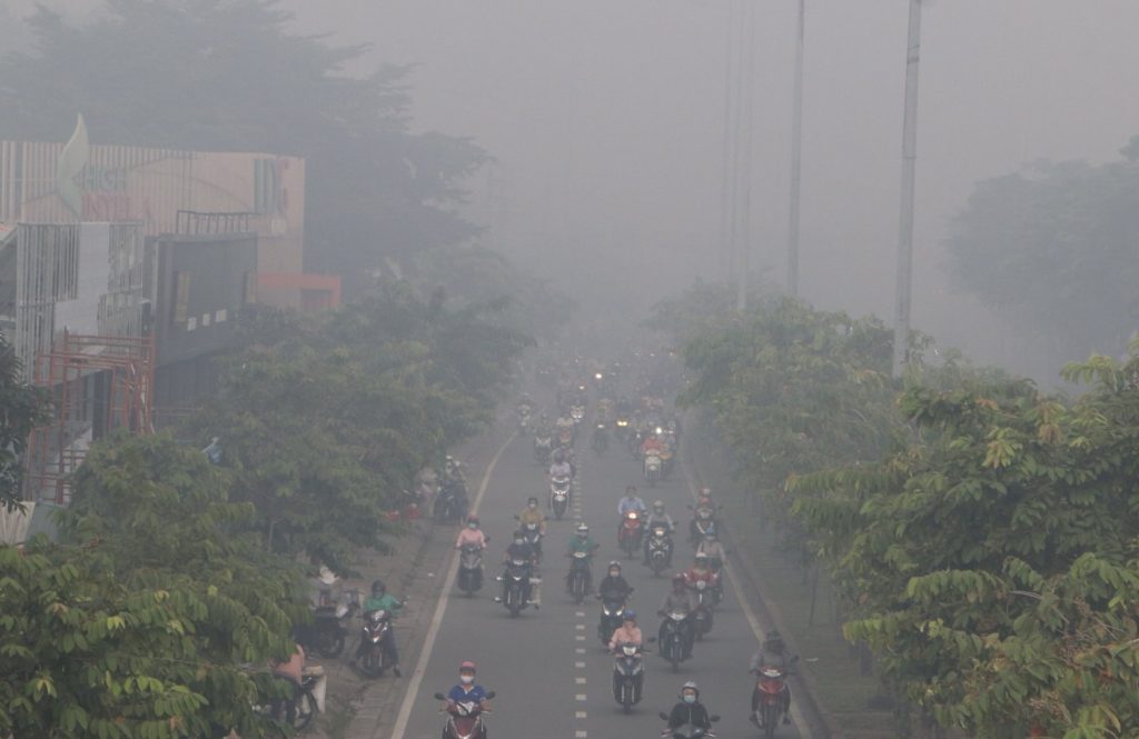 TP.HCM Mù Sương Như Đà Lạt: Dự Báo Mưa To, Gió Mạnh Và Tác Động Đô Thị