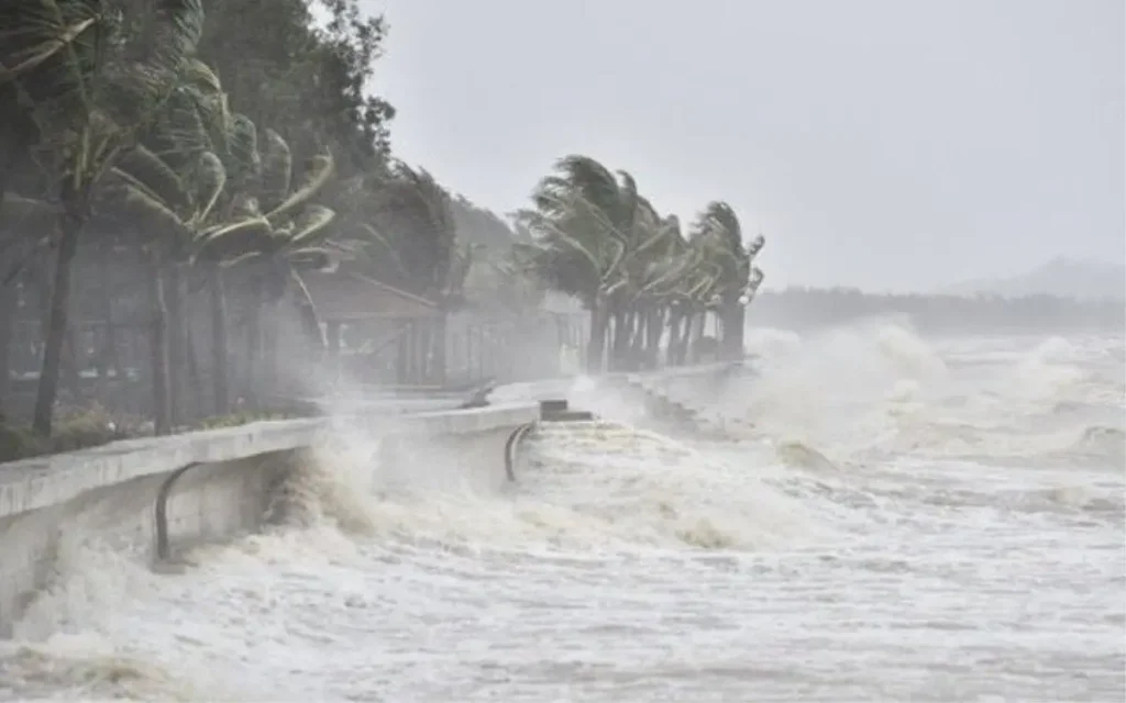 Từ Nay Đến Giữa Tháng 12/2025 Khả Năng Xuất Hiện 1-2 Cơn Bão, Áp Thấp Nhiệt Đới