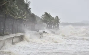 Từ Nay Đến Giữa Tháng 12/2025 Khả Năng Xuất Hiện 1-2 Cơn Bão, Áp Thấp Nhiệt Đới