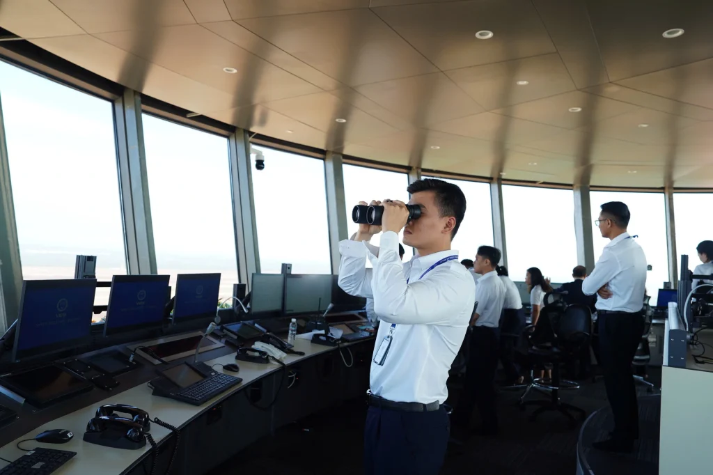 Đài Kiểm soát không lưu Long Thành cao 123 m chính thức soán ngôi cao nhất Việt Nam