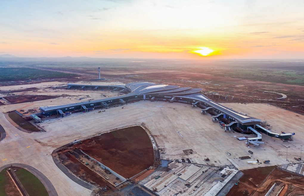 Thủ tướng đề nghị tập đoàn Trung Quốc làm tàu điện ngầm Tân Sơn Nhất - Long Thành Thủ tướng đề nghị tập đoàn Trung Quốc làm tàu điện ngầm Tân Sơn Nhất - Long Thành