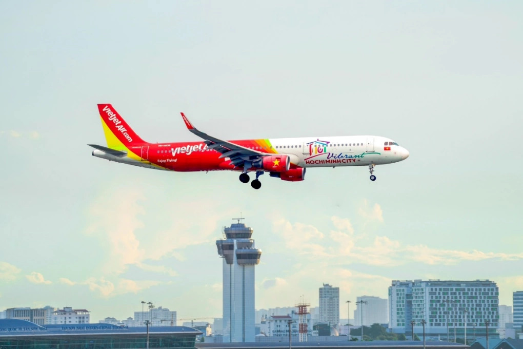 Máy bay Vietjet mang biểu tượng du lịch TP HCM Máy bay Vietjet mang biểu tượng du lịch TP HCM