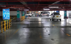 Sân bay Tân Sơn Nhất mở thêm làn ôtô đón khách