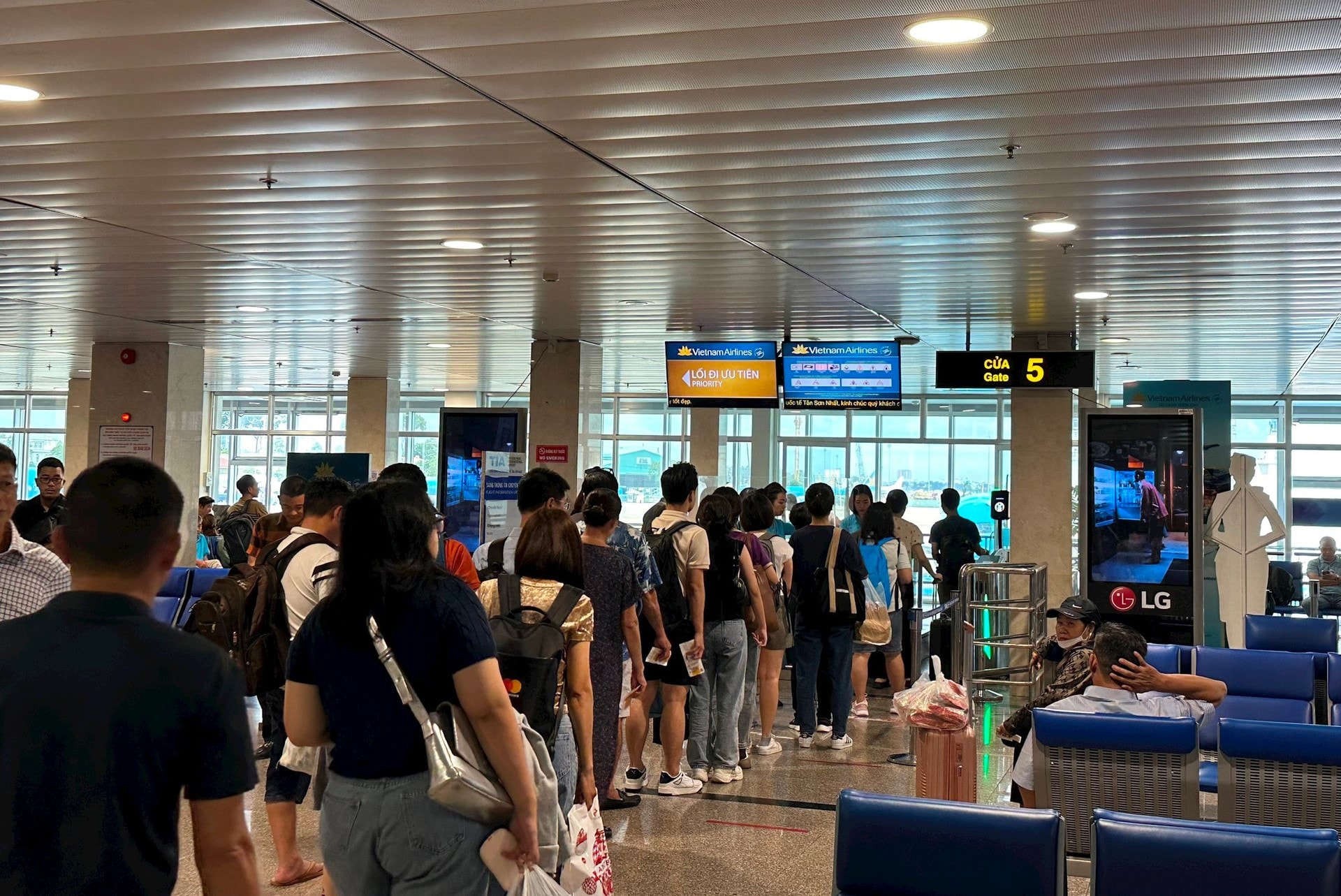 Dự báo giá vé máy bay quốc tế giảm nhẹ vào quý II/2026