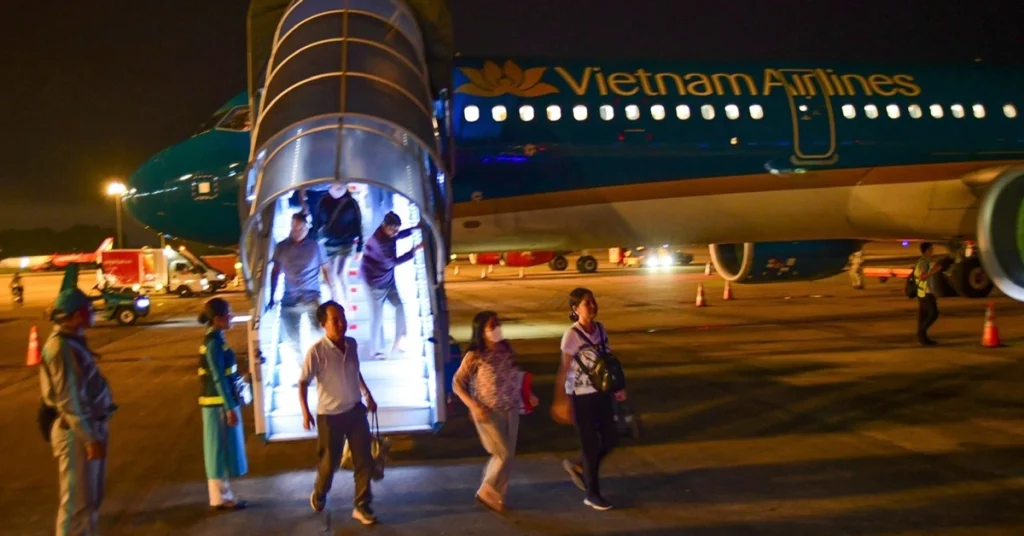 Vietnam Airlines tăng mạnh số lượng chuyến bay đêm để hạ nhiệt giá vé